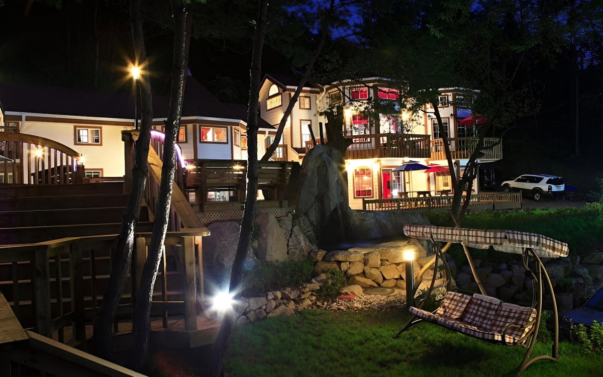 Hongcheon The Wizard of Oz Pension, South Korea