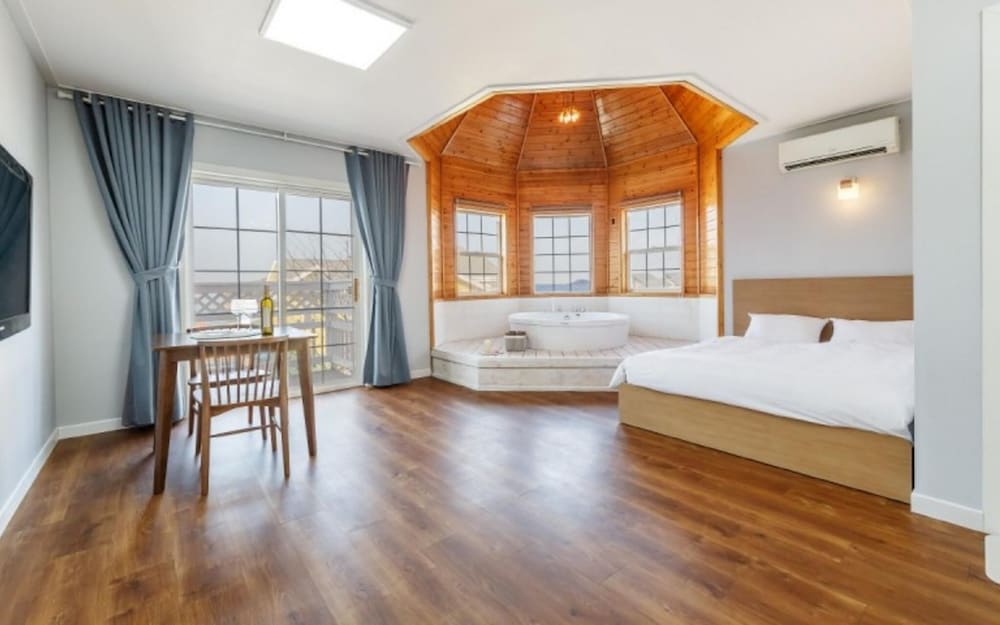 Hotel · Daebudo The Groo Pension, Incheon
