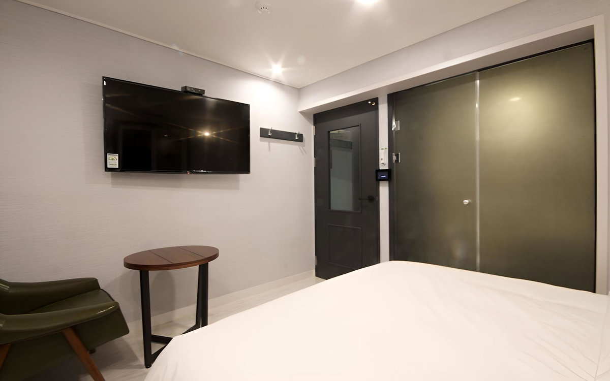 Louis Hotel Busan Beomildong, South Korea