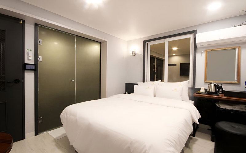 Louis Hotel Busan Beomildong, Busan, South Korea