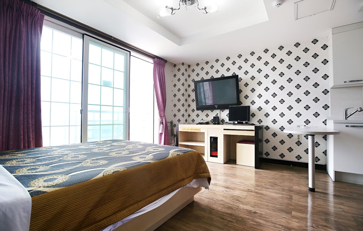 Hotel · Taean Subichi Castle Pension, Taean