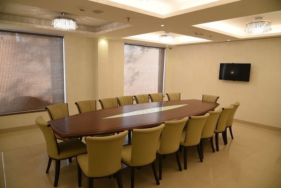 Hotel Mandarin Square, Dera Bassi, India