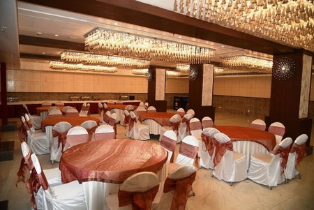 Hotel Mandarin Square, Dera Bassi, India