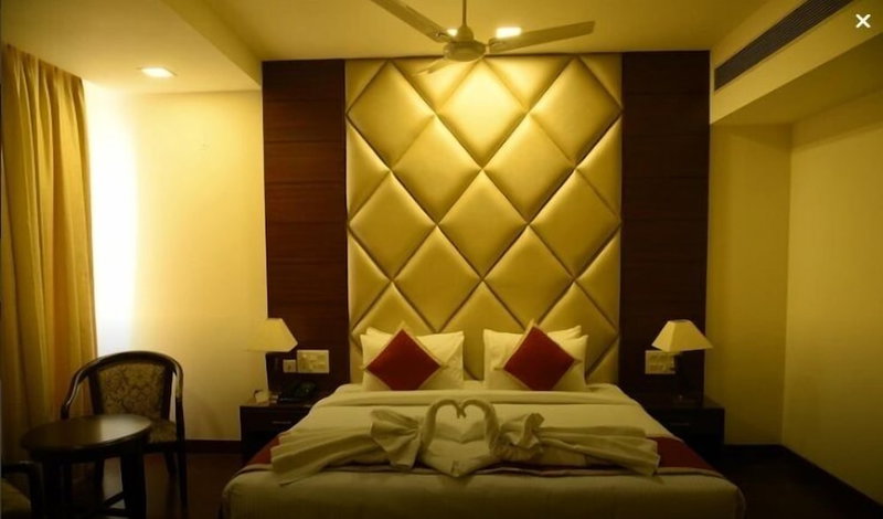 Hotel Mandarin Square, Dera Bassi, India