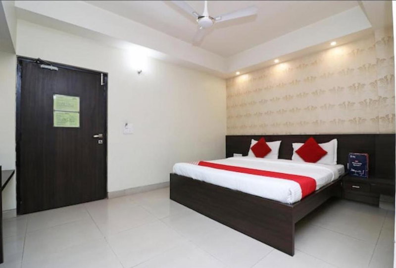 Shelter Hotel, Lucknow, India