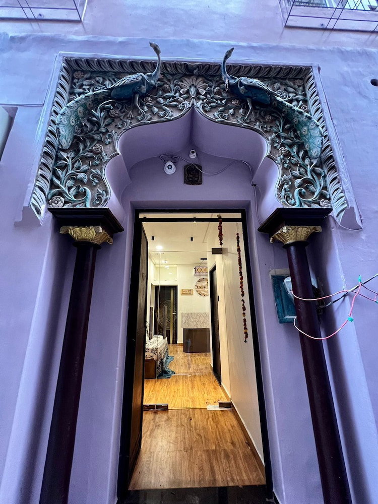 Hotel · Hotel Divyakashi homestay, Varanasi