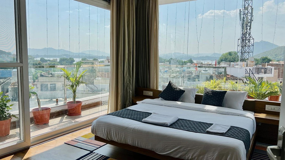 Hotel · Hotel Pushp Sara- Lake View, Udaipur