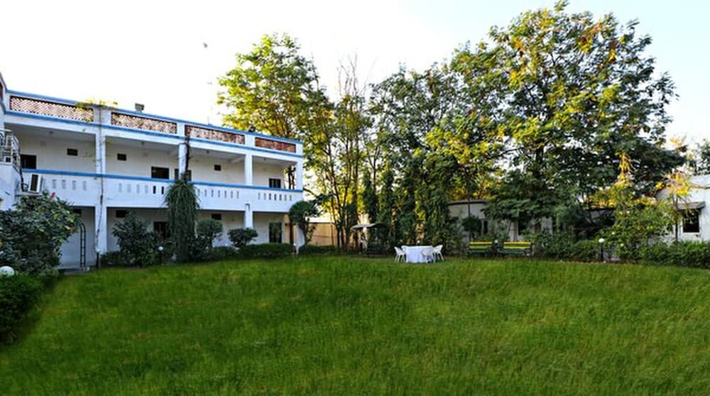 Arristo Resorts & Club, India