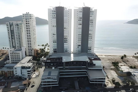 Condominios de lujo en el corazón de la Zona Dorada en Camino Al Mar., Mazatlán, Mexico