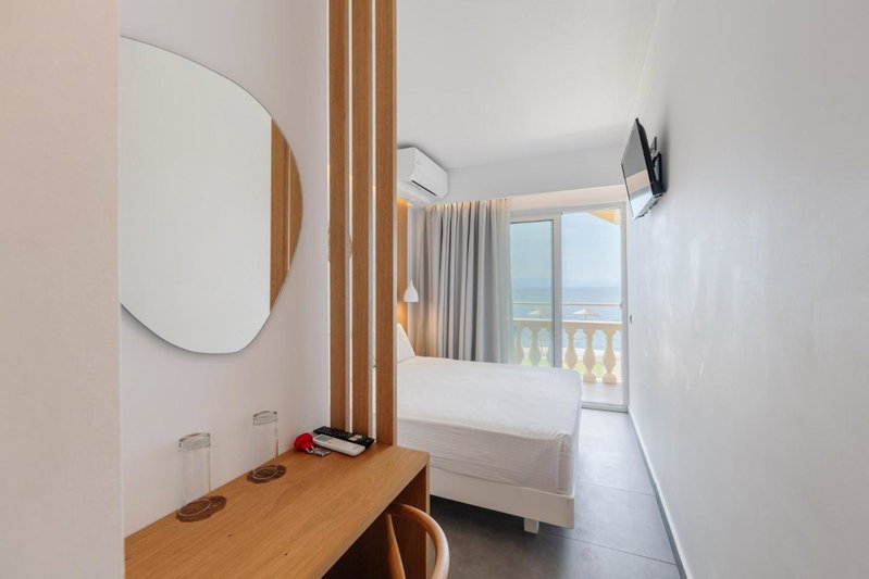 Pontikonisi Hotel & Suites-Adults Only, Perama, Greece