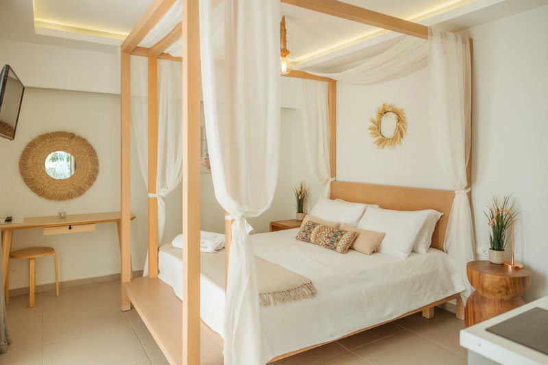 Golden Bay Suites & Maisonettes, Parga, Greece