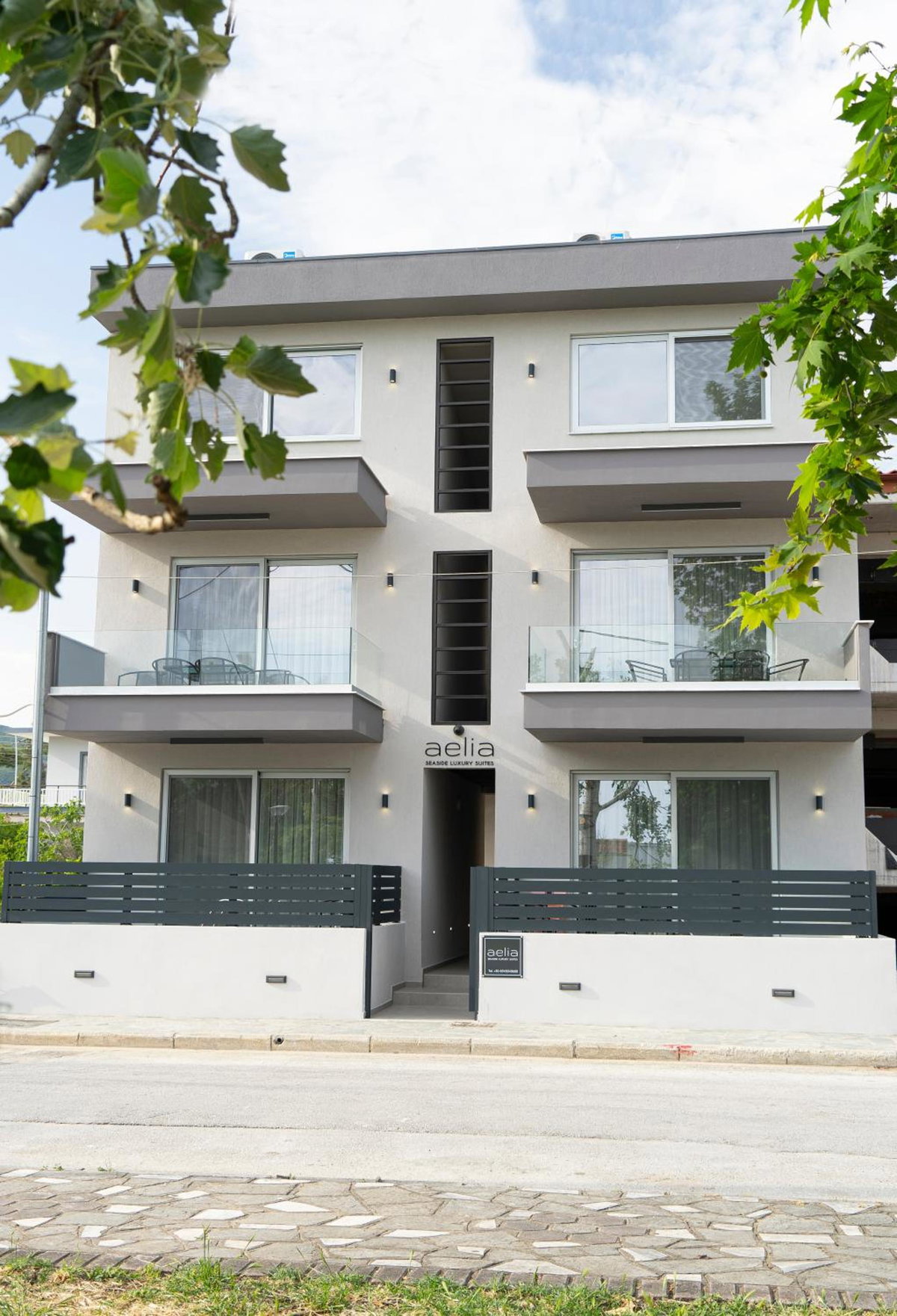 Hotel · Aelia Seaside Luxury Suites, Néa Karváli