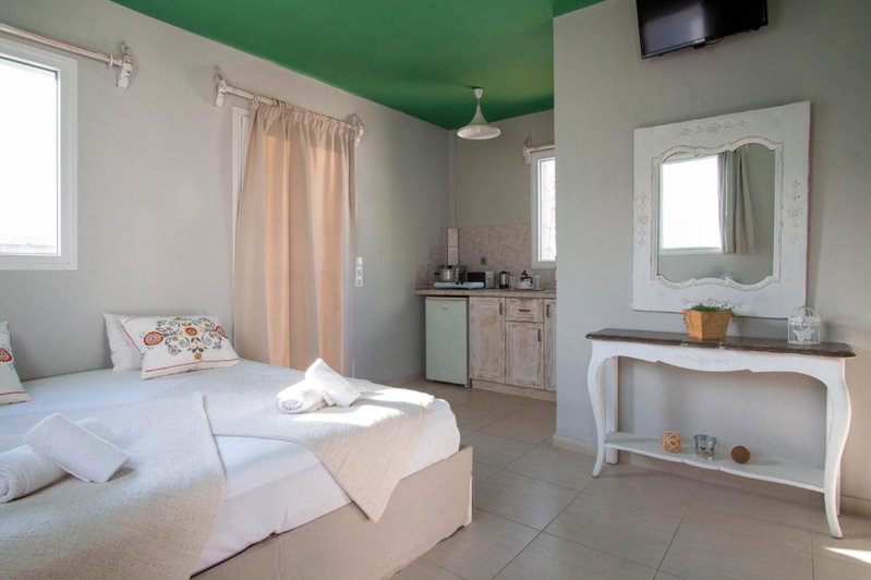 Golden Sun Boutique, Malia, Greece
