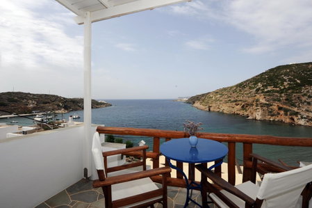 Thalatta, Faros, Greece