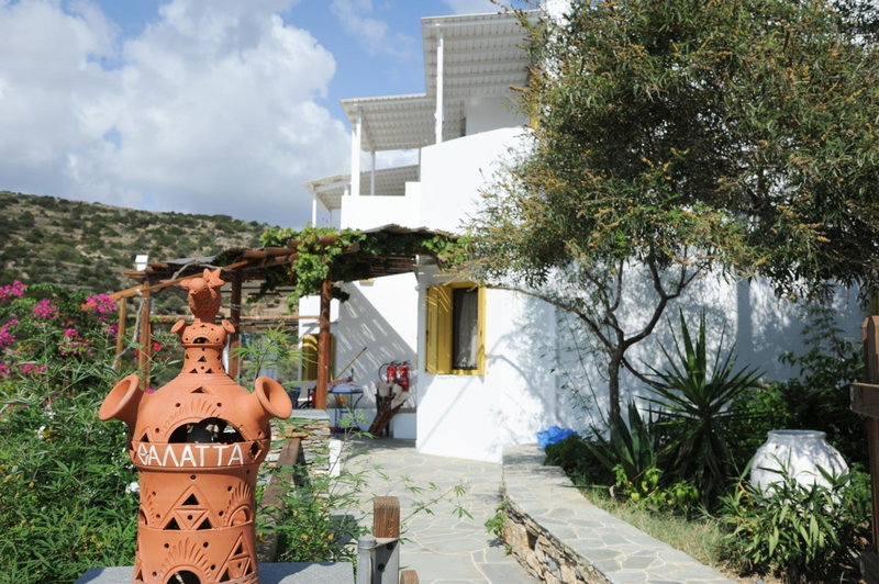 Thalatta, Faros, Greece