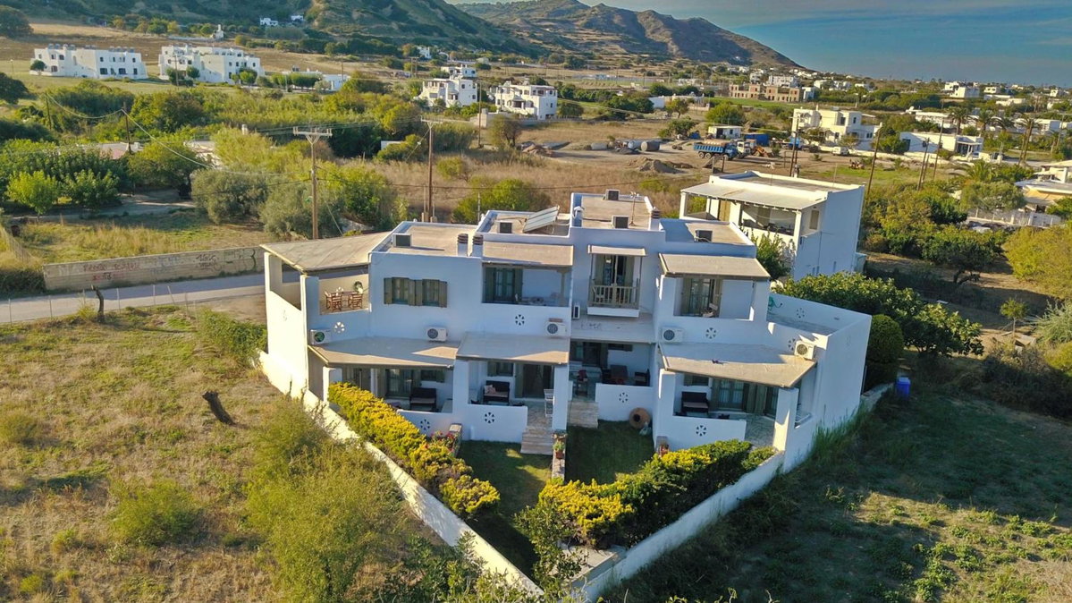 To Pithari, Greece