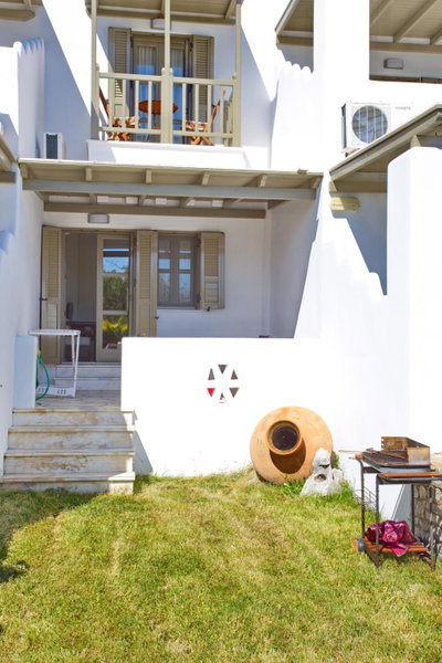 To Pithari, Skiros, Greece