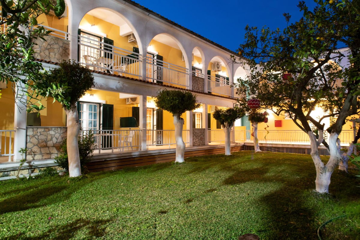 Hotel · Domus Alta, Tsilivi