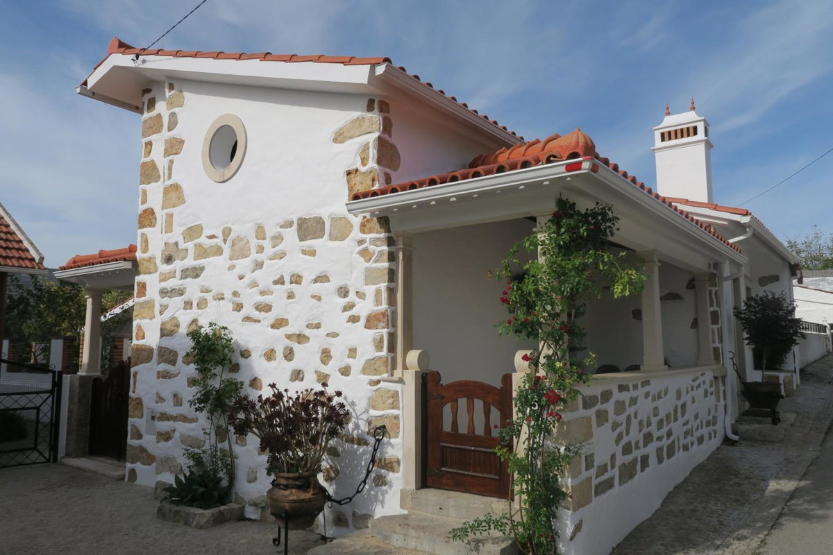 Noz Por Cá... Turismo Em Espaco Rural, Portugal