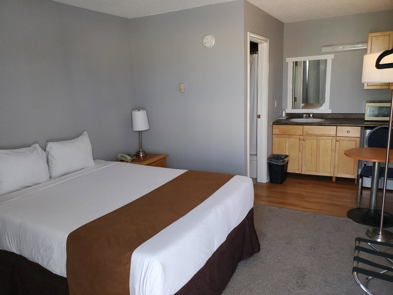 Wild Rose Country Inn, Grande Prairie, Canada