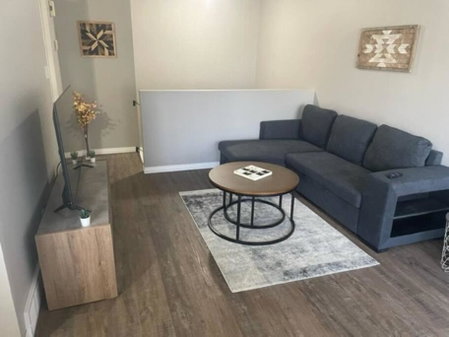 Lovely 2 Bedroom apartment, Camrose, Canada
