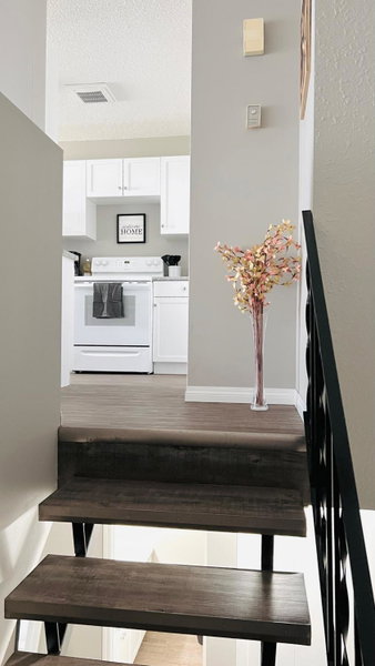 Lovely 2 Bedroom apartment, Camrose, Canada