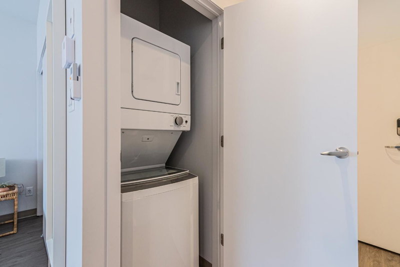 Brand New and Perfectly Located Flat in Le Plateau by Den Stays, Montréal, Canada