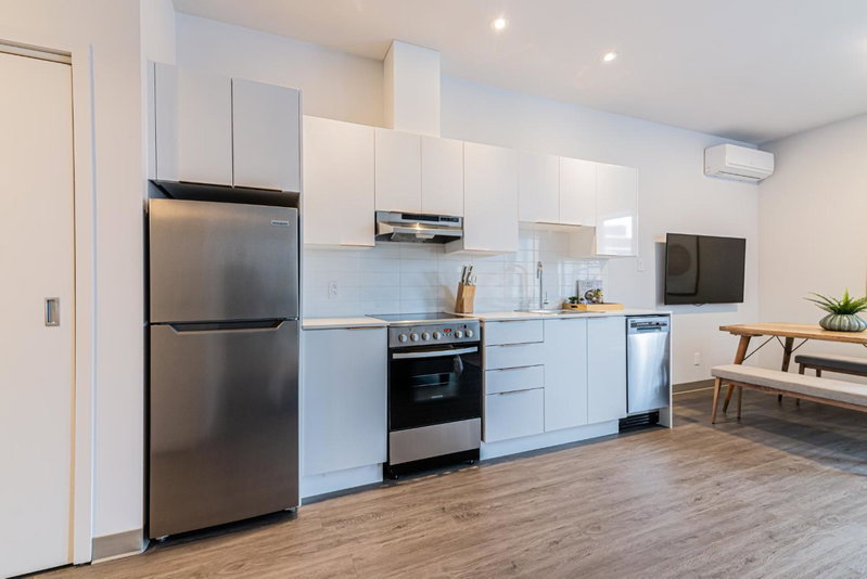 Brand New and Perfectly Located Flat in Le Plateau by Den Stays, Montréal, Canada