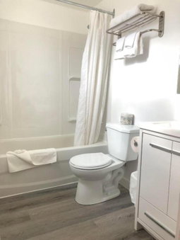Canterbury Inn, Invermere, Canada