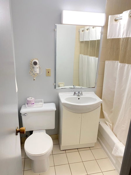 Liberty Inn, Bowmanville, Canada