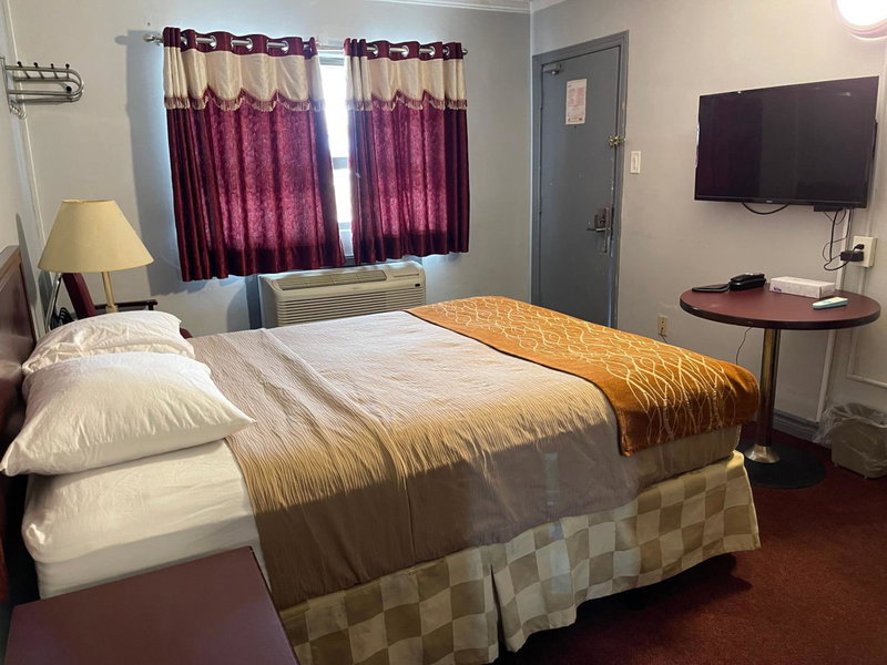 Liberty Inn, Bowmanville, Canada