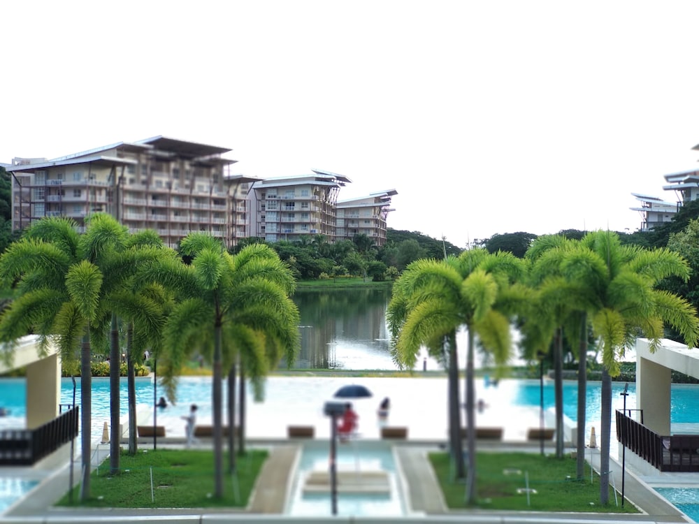 Beach Condos Pico De Loro Hamilo Coast, Philippines
