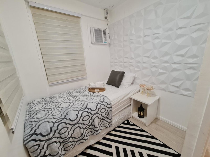 Mc Residence 6 w/ Netflix,100Mbps wifi&hot shower, General Santos, Philippines