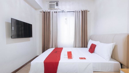 RedDoorz Plus @ Cuarto Verde Staycation, Manila, Philippines