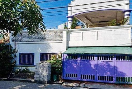Hotel · Yuzons Bedspacer and Transient Home Staycation, Manila