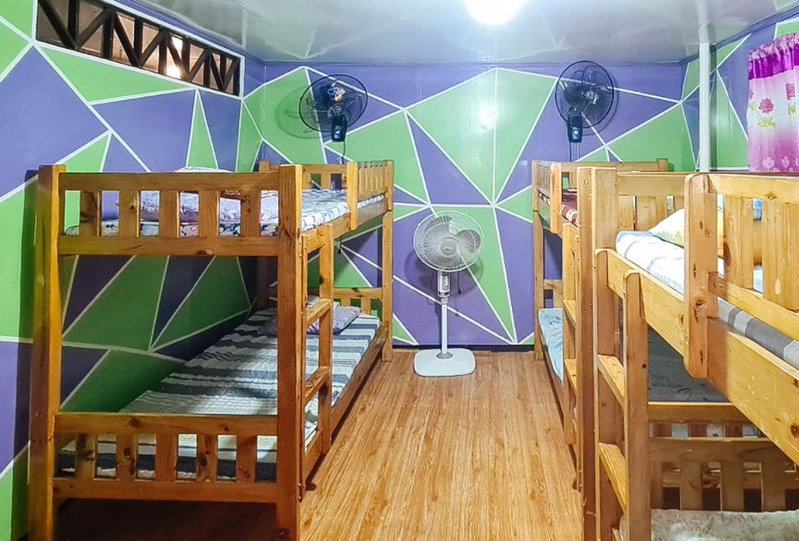 Yuzons Bedspacer and Transient Home Staycation, Manila, Philippines