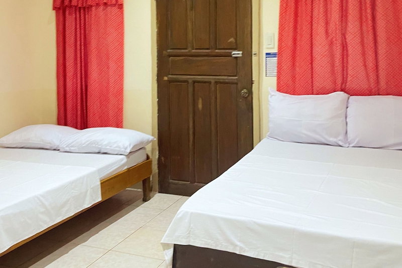 Durhan White Beach Resort powered by Cocotel, Tabuelan, Philippines