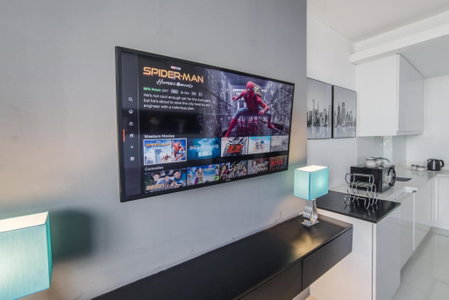 Cozy Condo near IT Park with 32-inch Samsung HDTV, Cebu City, Philippines