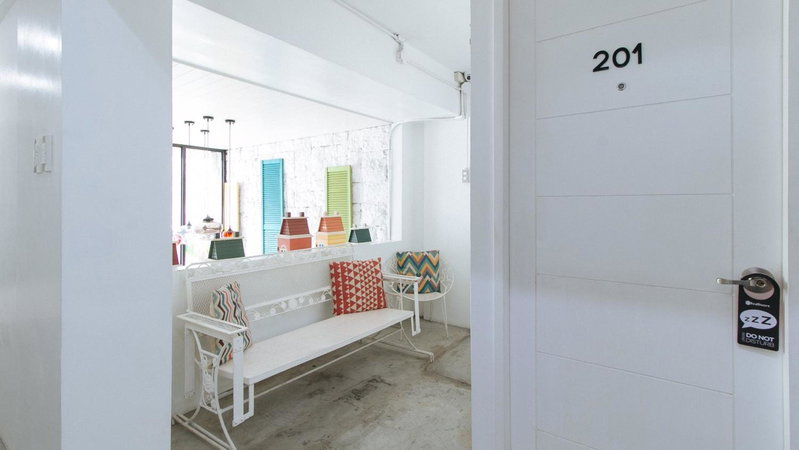 RedDoorz Plus at BGC near St Lukes, Manila, Philippines
