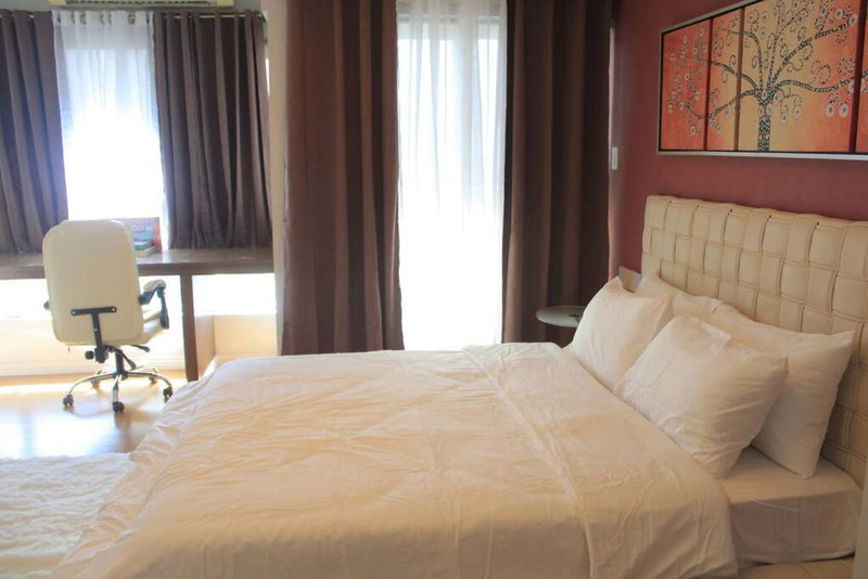 A2J BGC Luxury 1BR Suite Near Burgos Circle & Mall, Manila, Philippines