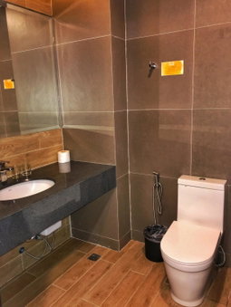 Crown Hotel at Harbour Springs Palawan Managed by Enderun Hotels, Puerto Princesa City, Philippines