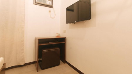 RedDoorz at Traveler Inn Matina, Davao City, Philippines