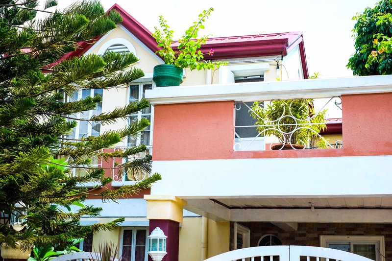 Entire House with 4 rooms near SM Molino and Vermosa Ayala, Imus, Philippines