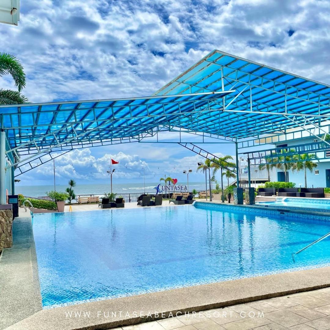 Hotel · Funtasea Hotel and Beach Resort, Iba