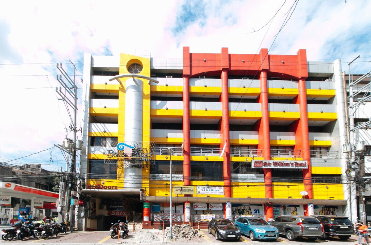 RedDoorz at Timog Avenue Quezon City, Philippines