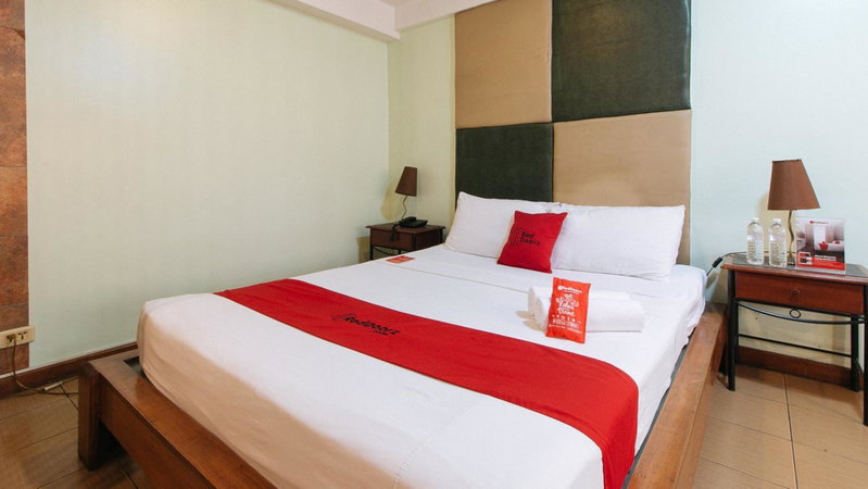 RedDoorz at Timog Avenue Quezon City, Manila, Philippines