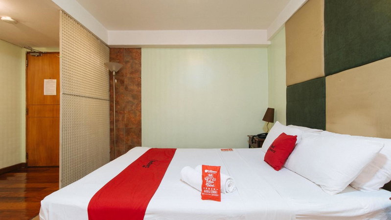 RedDoorz at Timog Avenue Quezon City, Manila, Philippines