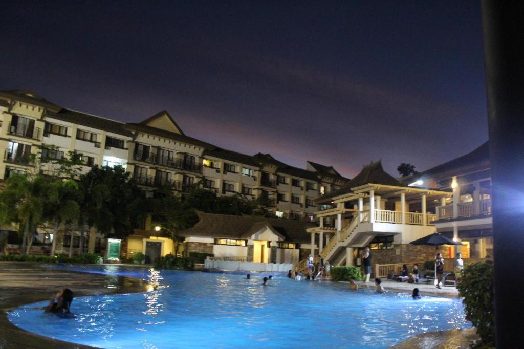 Hotel · ONE OASIS DAVAO a4 FREE POOL 3 MIN WALK SM MALL, Davao City