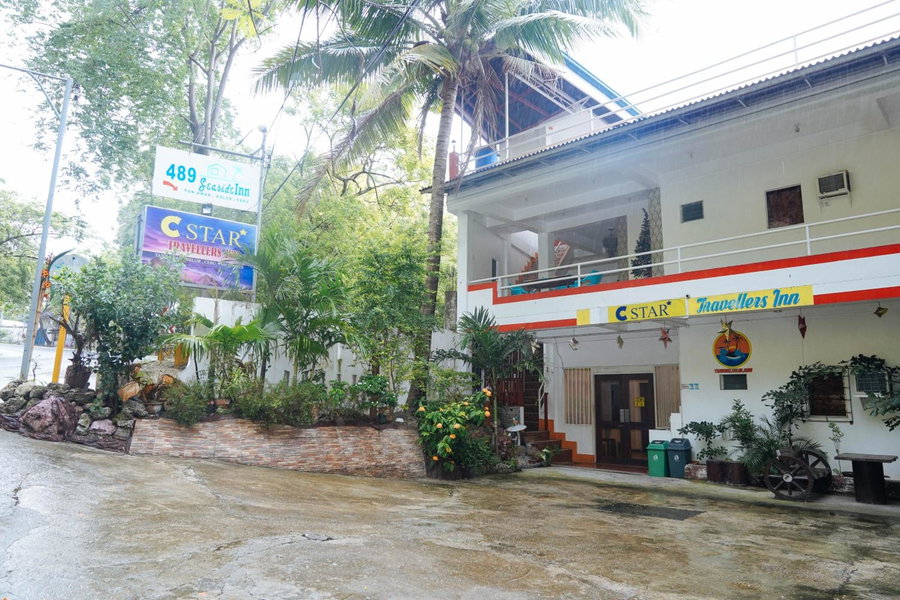 C Star Travellers Inn, Oslob, Philippines
