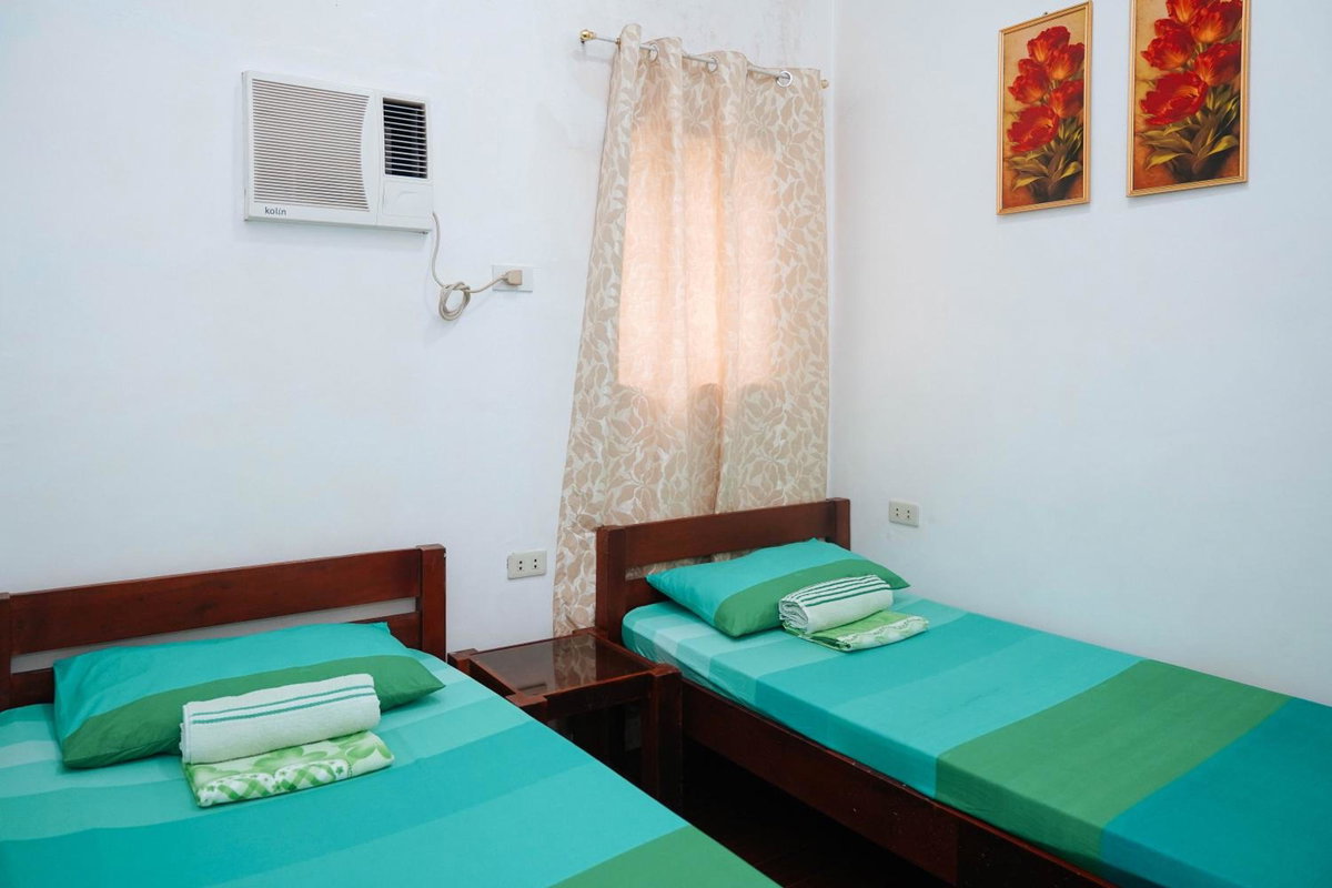 C Star Travellers Inn, Philippines